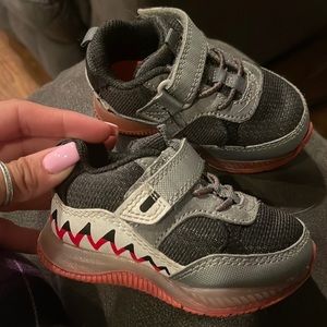 Black/Grey Size 5M Stride rite 360